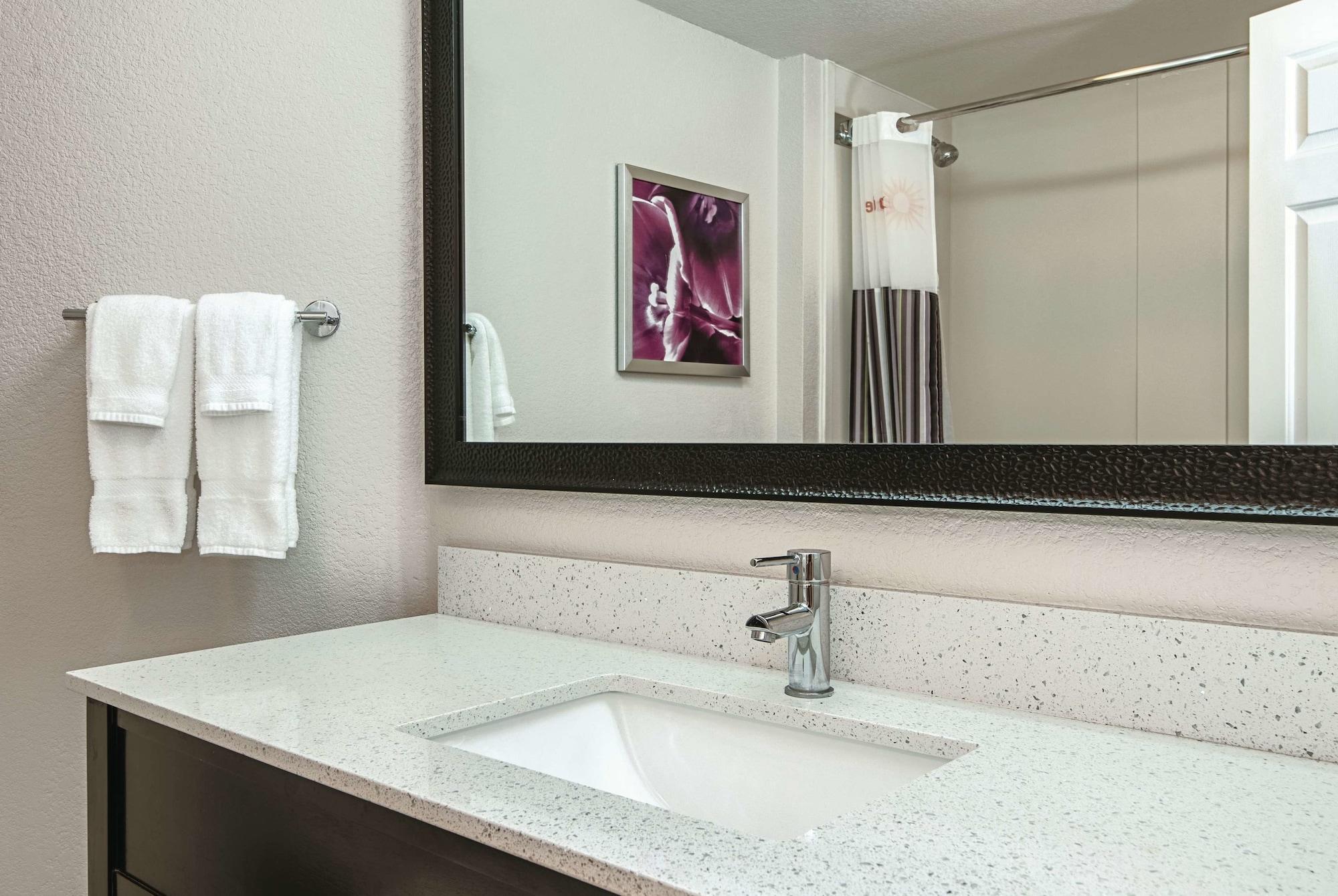 La Quinta Inn & Suites By Wyndham Ontario Airport Dış mekan fotoğraf