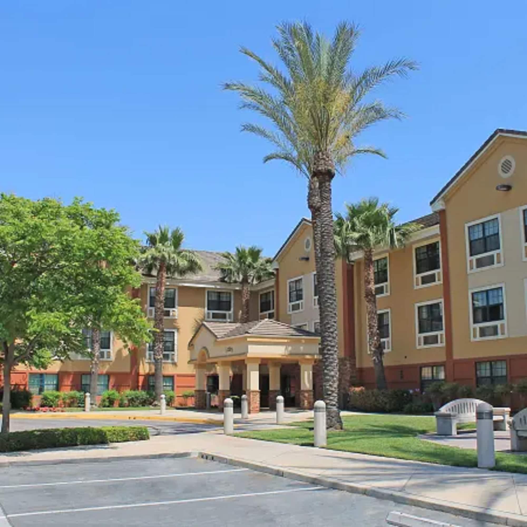 La Quinta Inn & Suites By Wyndham Ontario Airport Dış mekan fotoğraf