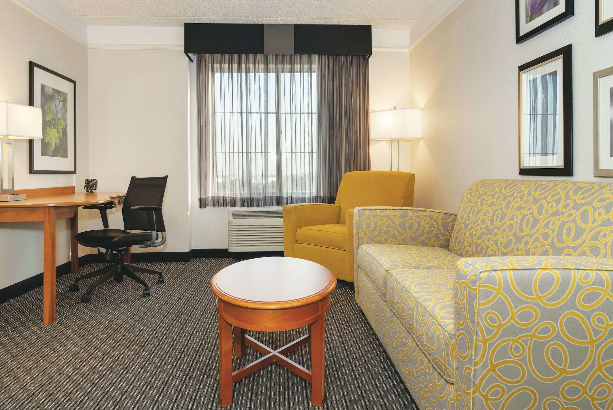 La Quinta Inn & Suites By Wyndham Ontario Airport Dış mekan fotoğraf