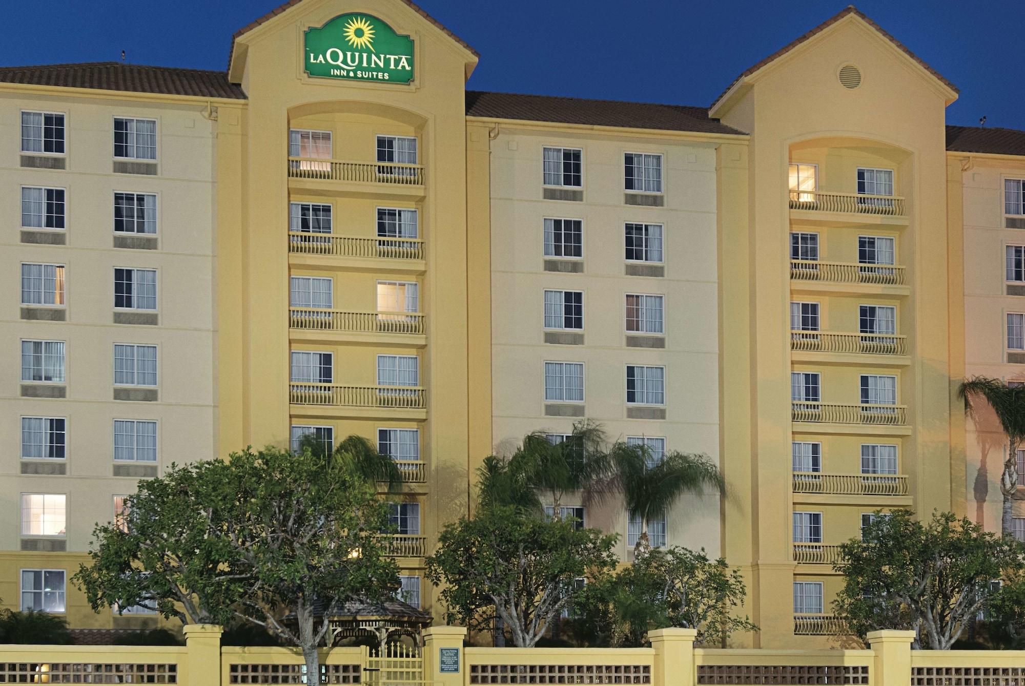 La Quinta Inn & Suites By Wyndham Ontario Airport Dış mekan fotoğraf