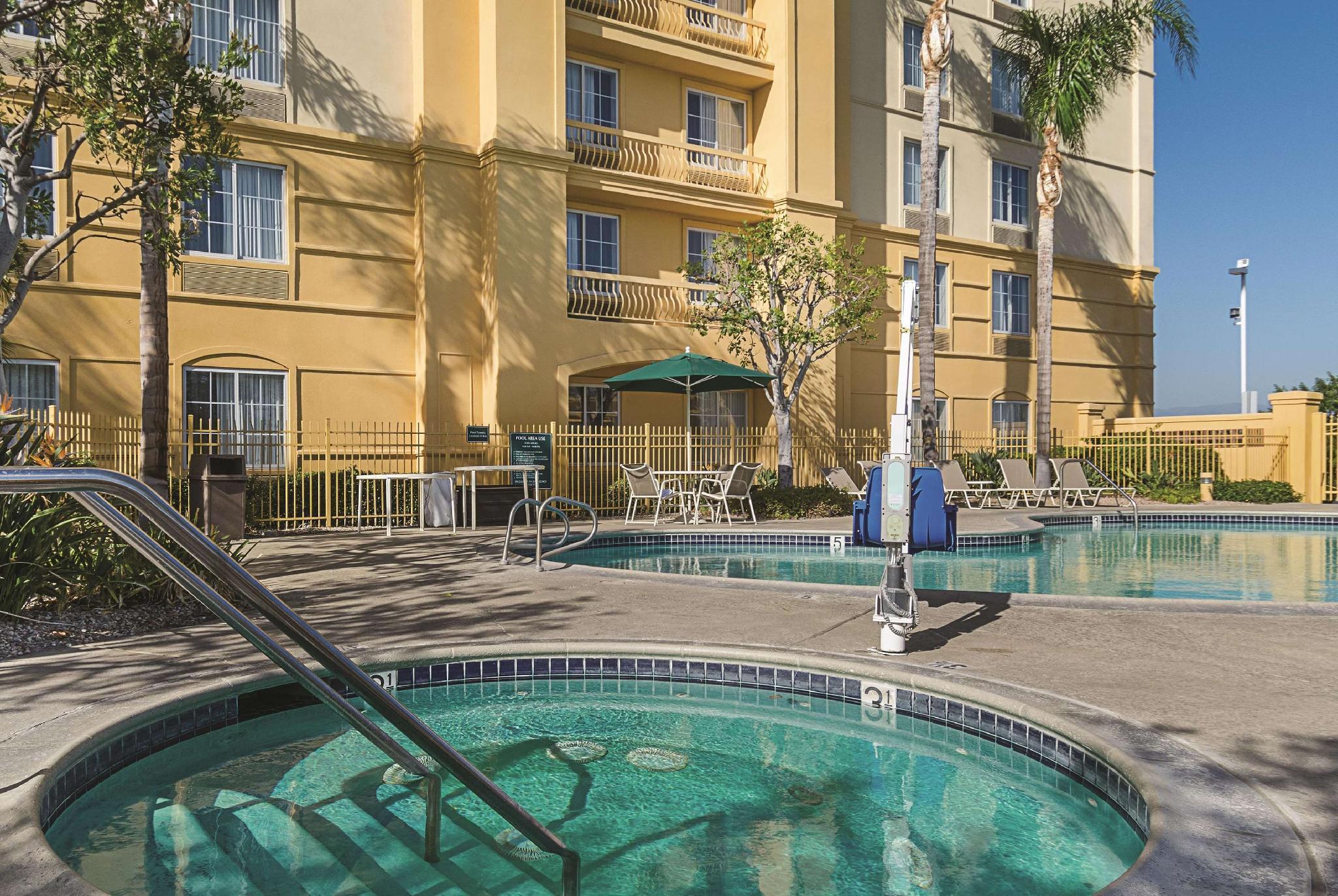 La Quinta Inn & Suites By Wyndham Ontario Airport Dış mekan fotoğraf