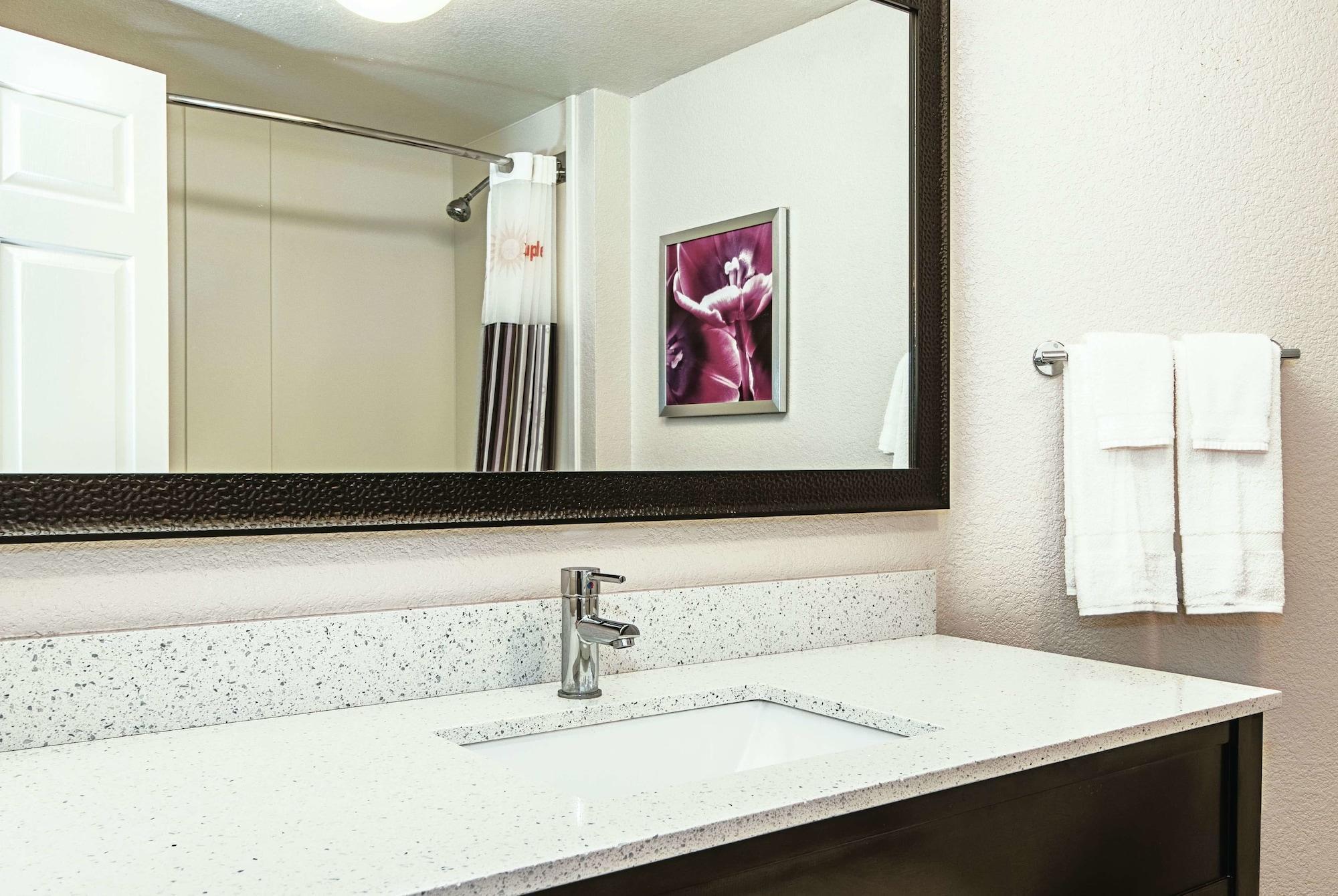 La Quinta Inn & Suites By Wyndham Ontario Airport Dış mekan fotoğraf