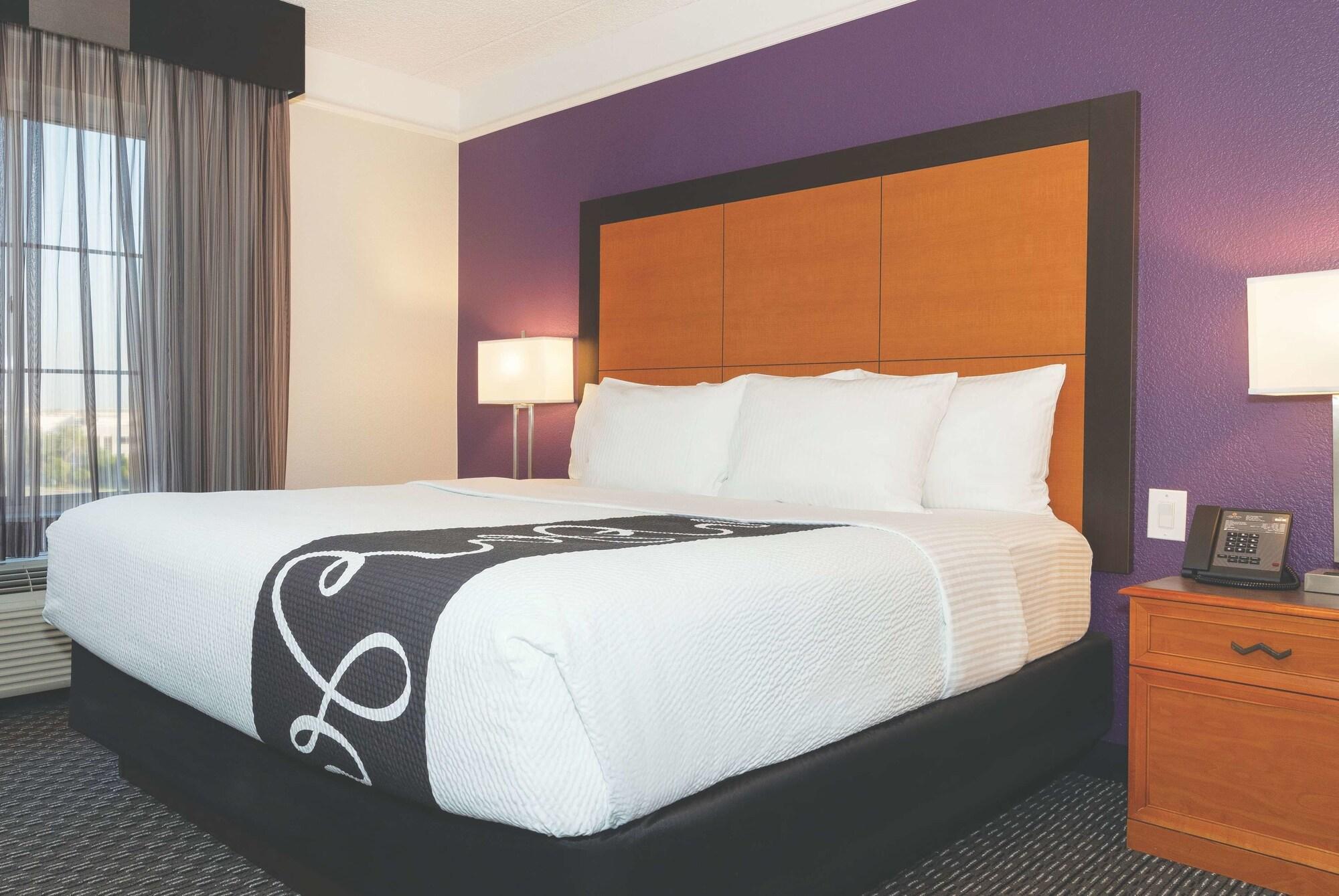 La Quinta Inn & Suites By Wyndham Ontario Airport Dış mekan fotoğraf