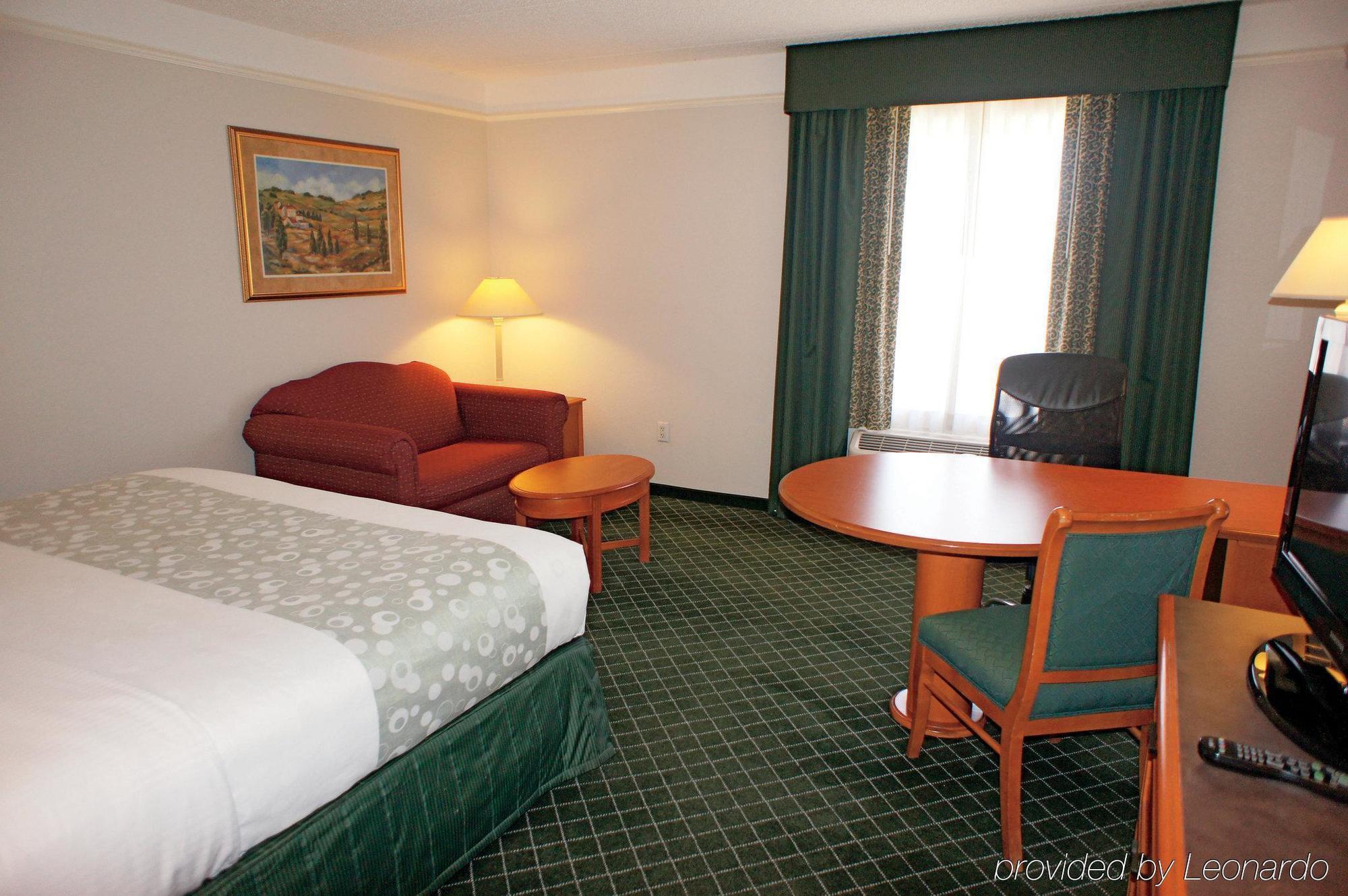 La Quinta Inn & Suites By Wyndham Ontario Airport Dış mekan fotoğraf