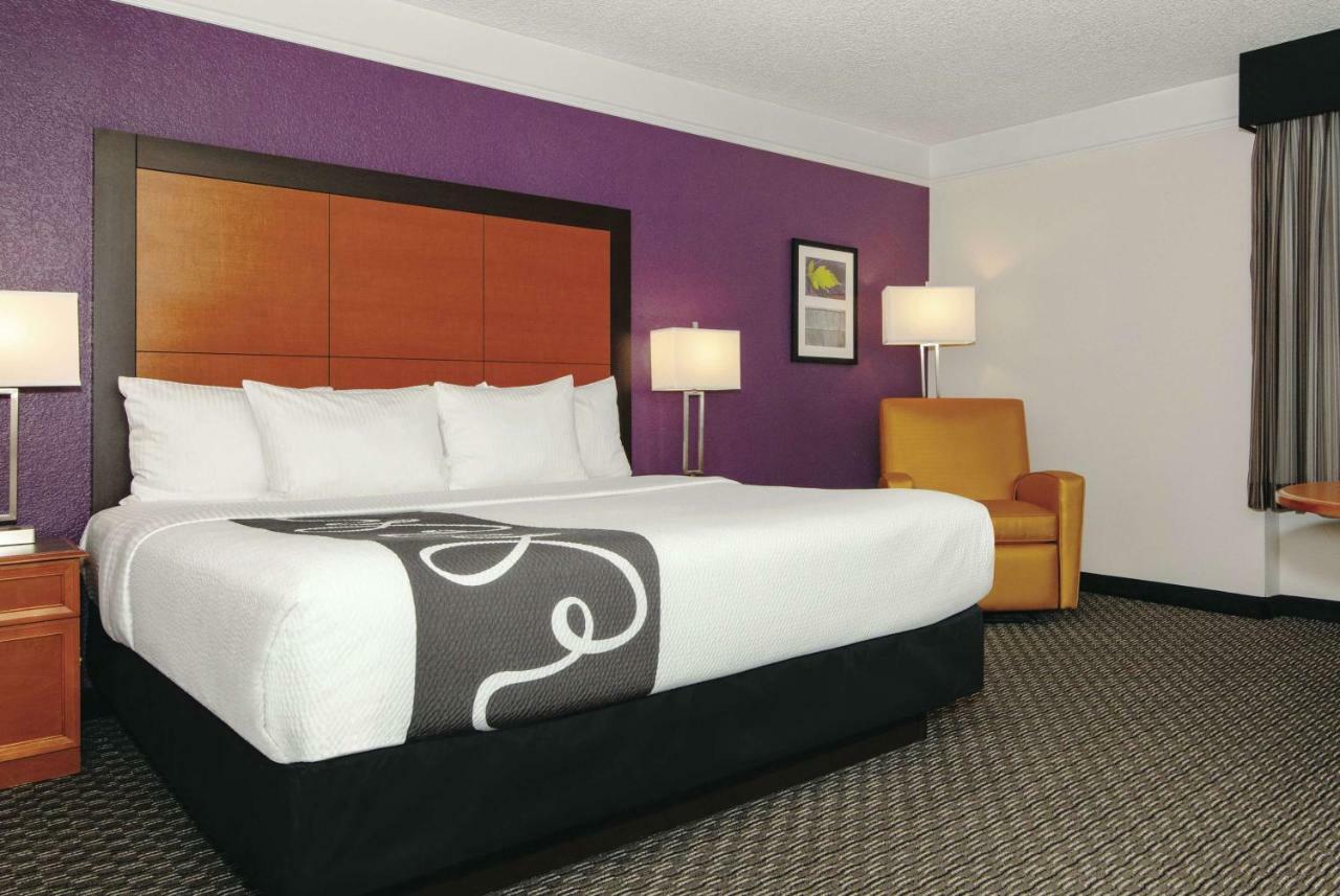 La Quinta Inn & Suites By Wyndham Ontario Airport Dış mekan fotoğraf